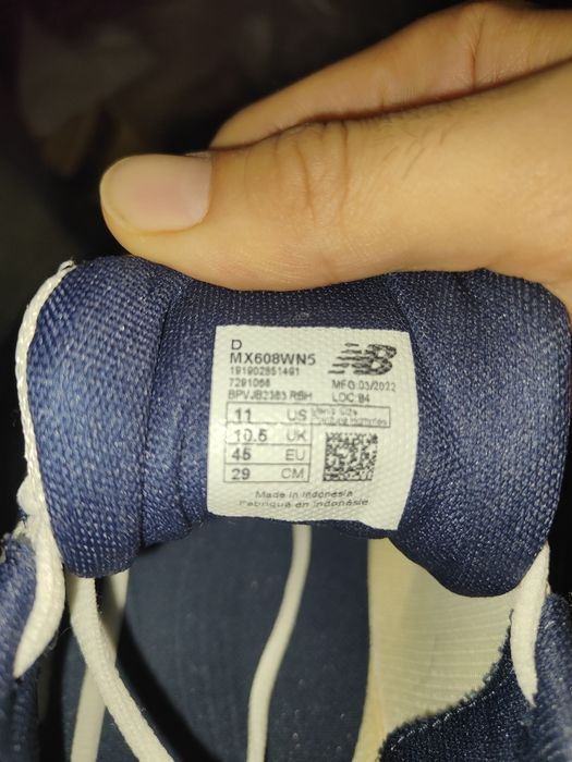 Продам кроссовки New balance 608