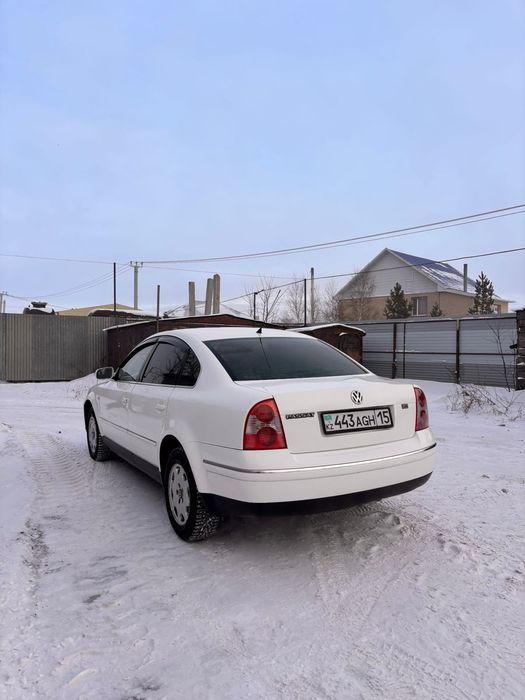 Продам пассат В5+ 2003г.в 2.0 простой.