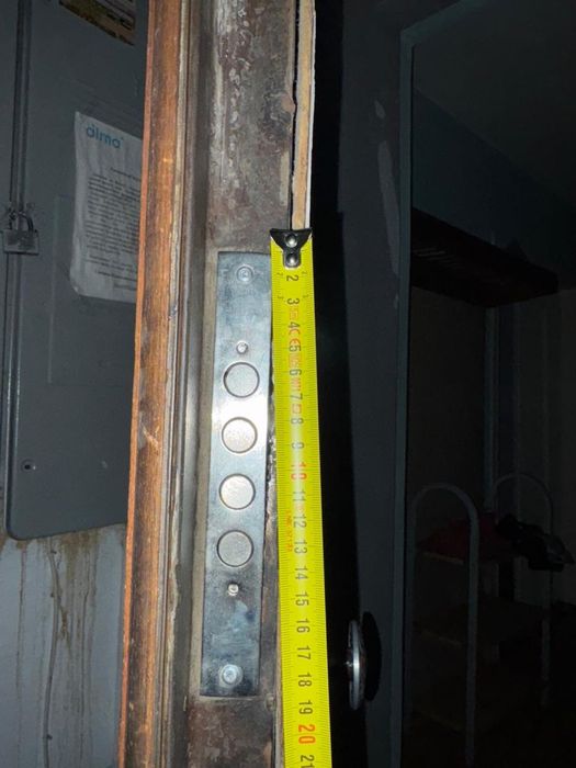 Дверь железная продам