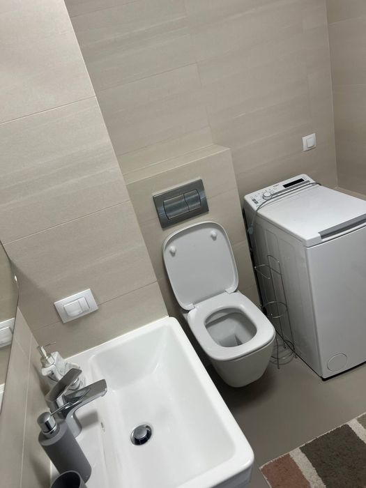 Inchiriez apartament 2 camere complex Fiald - proprietar