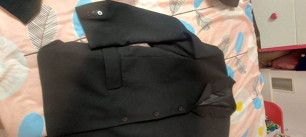 Sacou pt bărbați elegant negru mărime 52 stare impecabila