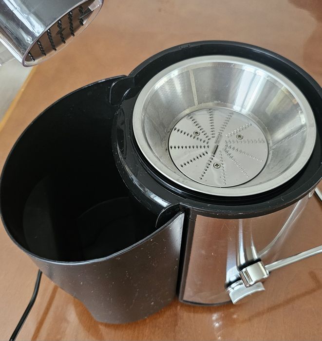 Сокоизтисквачка Lexical