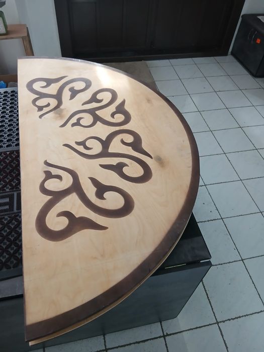 Национальный стол.