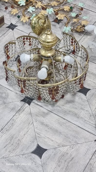 Продам люстры недорого!