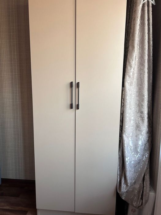 Срочно продам шкаф