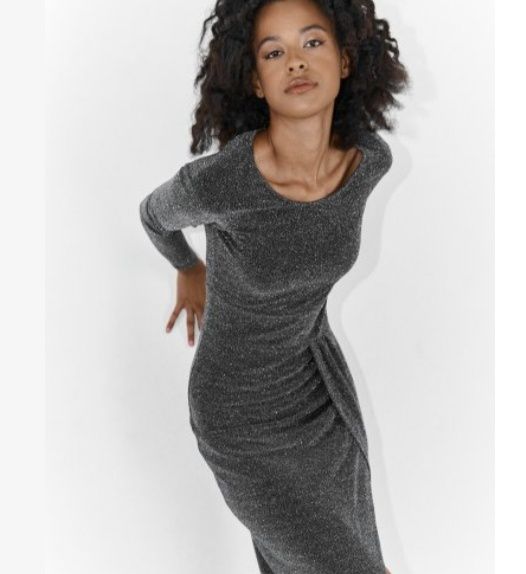 Нова блестяща рокля