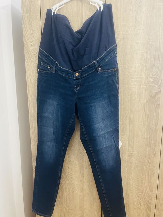 Blugi pentru gravide marimea 42