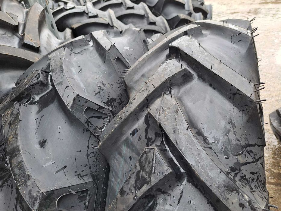 Cauciucuri pentru TRACTOR 13.6-28 marca MRL cu 8 pliuri anvelope noi