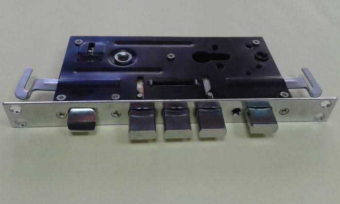 RFID чип презаписваем за входни врати и асансьори