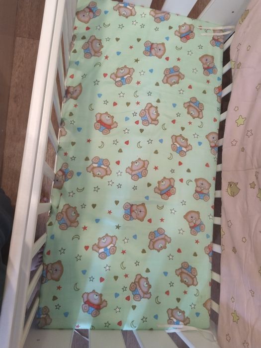 Продам детскую кроватку