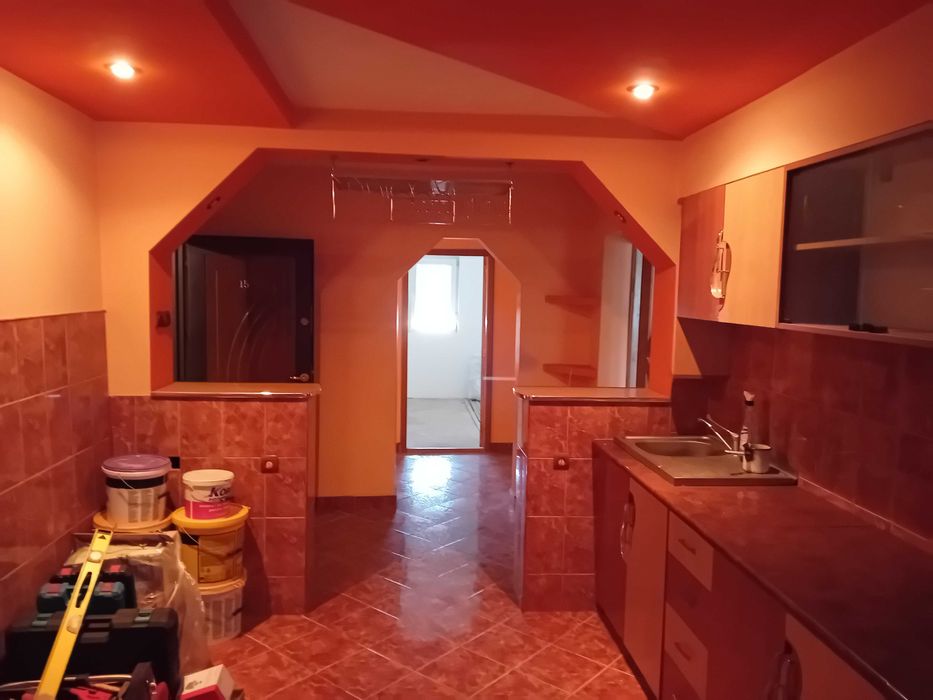Apartament cu 4 camere