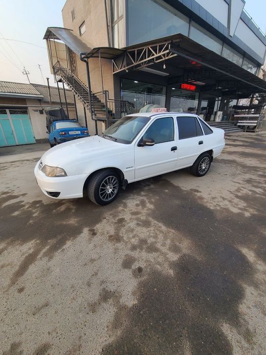 Srochna sotiladi NEXİA 2 xolati zör