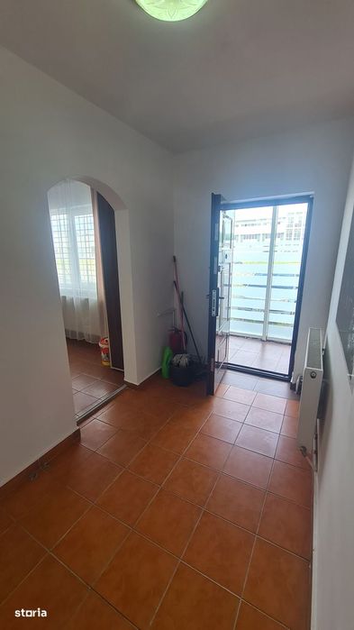 Spațiu comercial de închiriat în Curtea de Argeș.