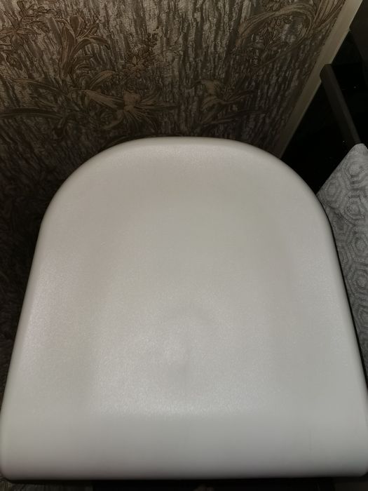 Икеа бар стол - като нов