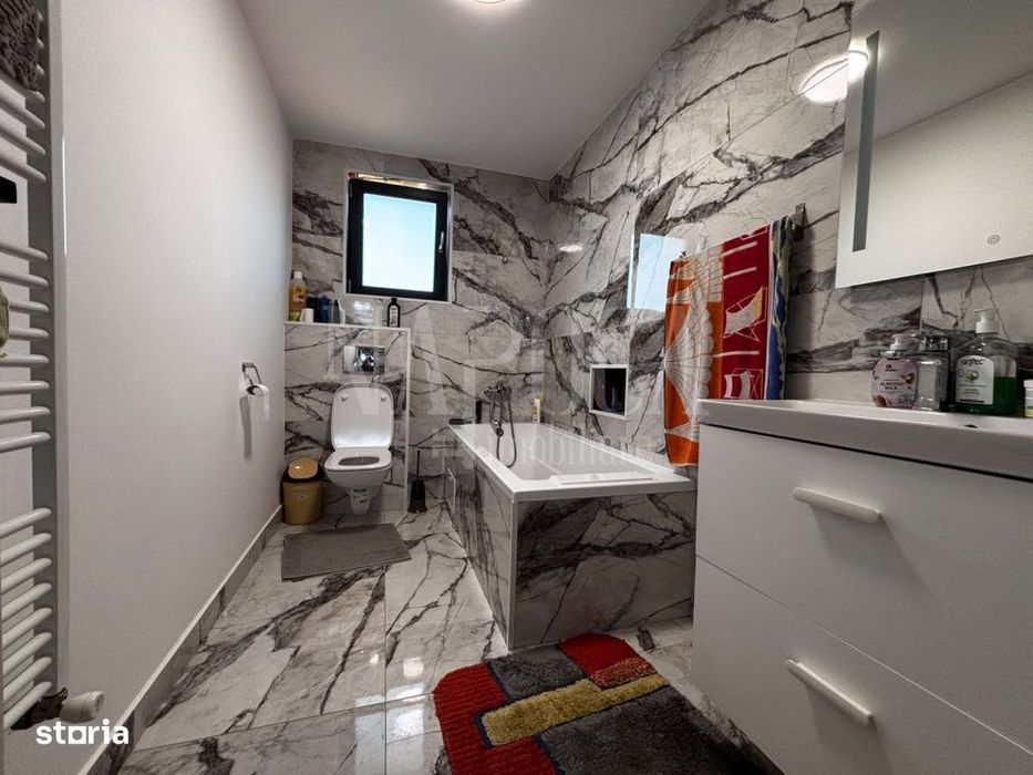 Casa 4 camere de vanzare in Floresti