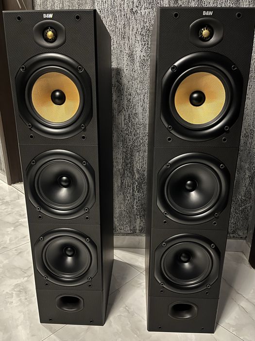 Bowers & Wilkins DM604