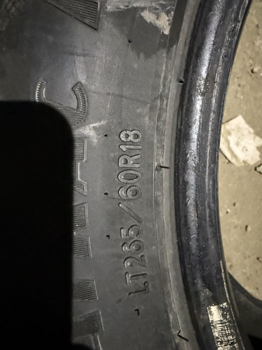 Goodyear wrangler duratrack 265/60/R18 RT LT