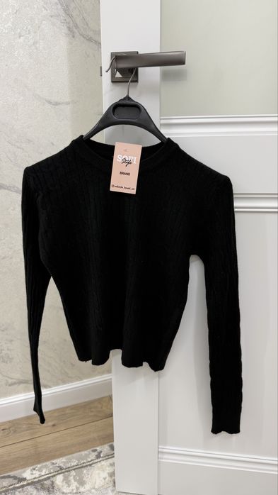 Черная кофта база