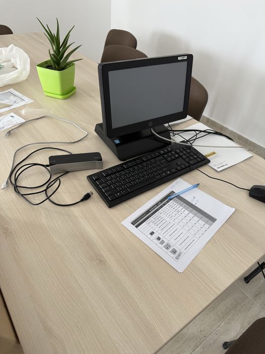 Касова система + POS терминал + четец на карти