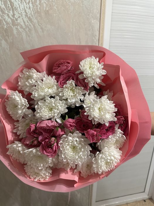 гүлдер 3000 мен 6000 арасында