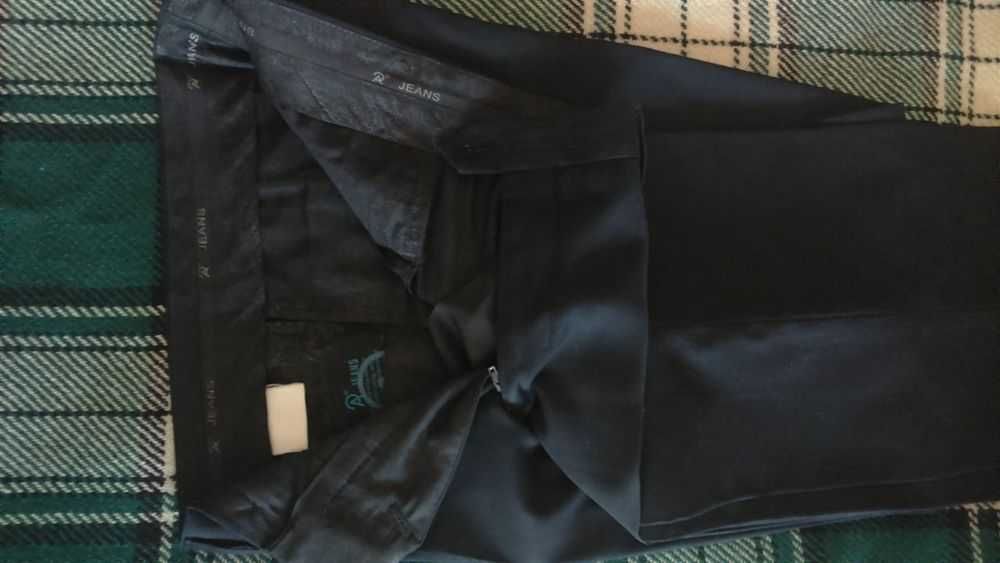 Брюки на подростка темно-синие