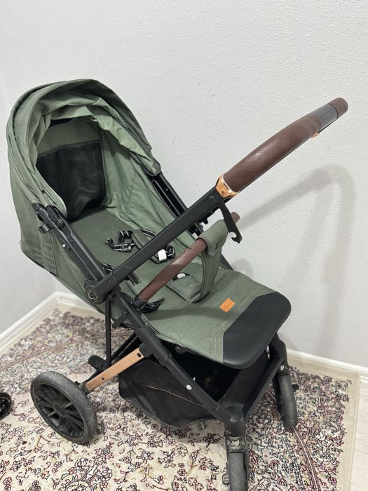 Срочно продам коляску