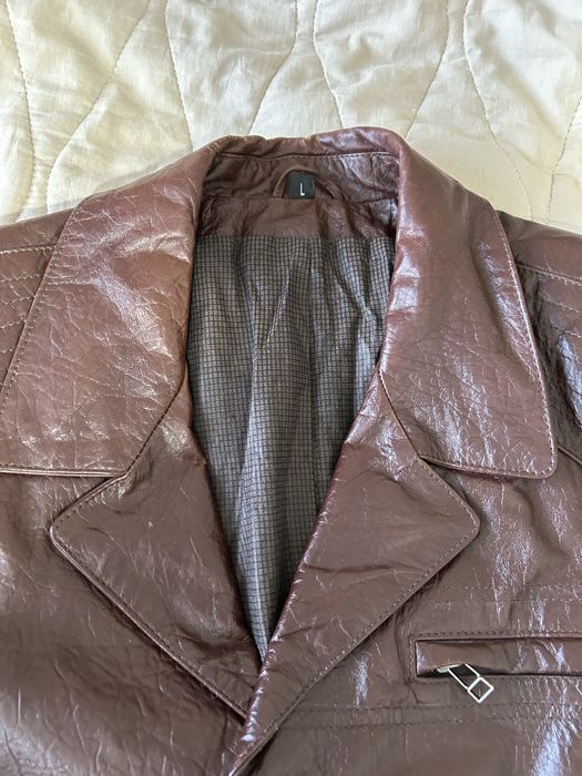 Кожаный пиджак 35000 тг