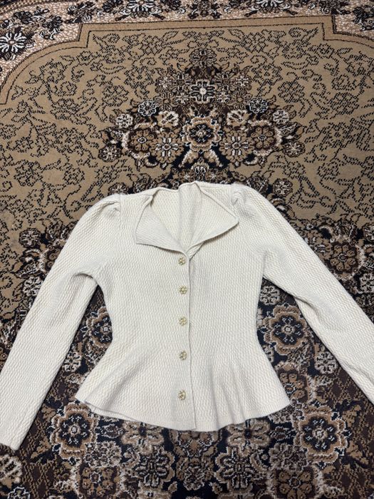 продам все вещи за 200тыс