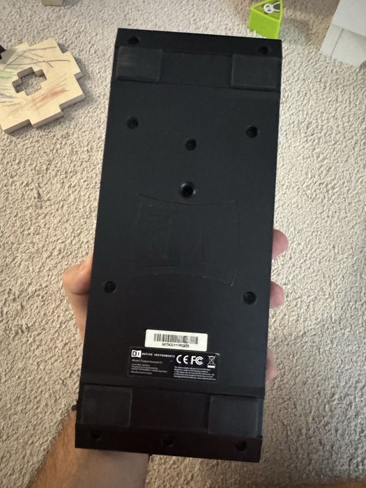 Native Instruments Traktor X1 – Controller DJ stare excelenta