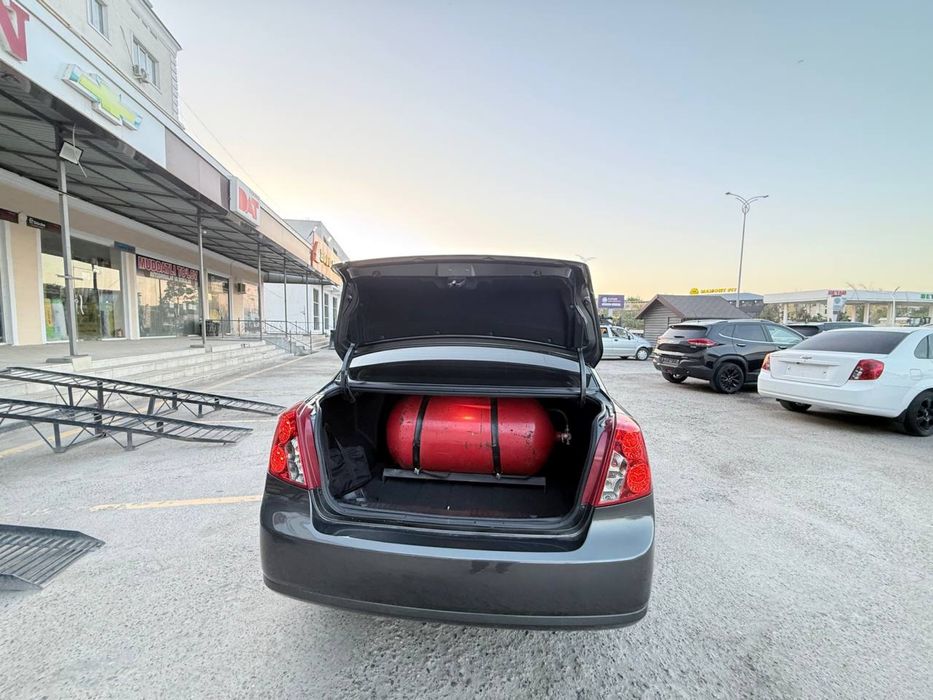 Срочна янги жентра 3позиця автомат Жк2 2022га 2023 сотилади