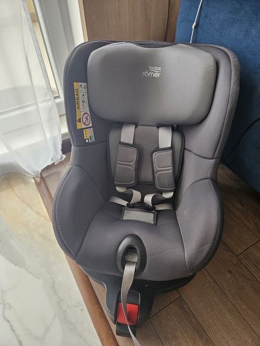 Столче за кола Britax romer Dualfix 0-4г (0-18кг)