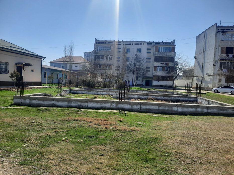 2 сотих 16 мактабни олдида