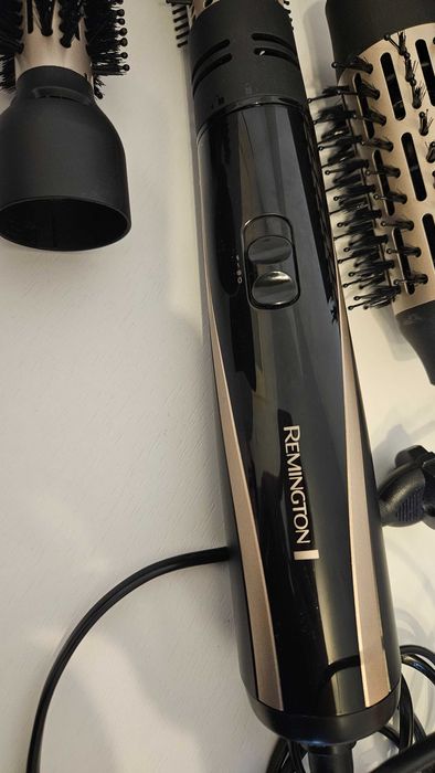 Четка за коса с горещ въздух