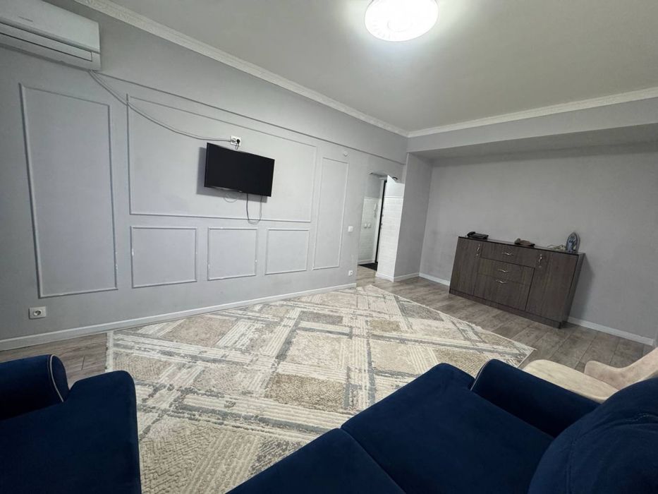 Сдаётся 2 ком квартира на Кадышева базаре