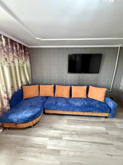 Продам угловой диван-трансформер