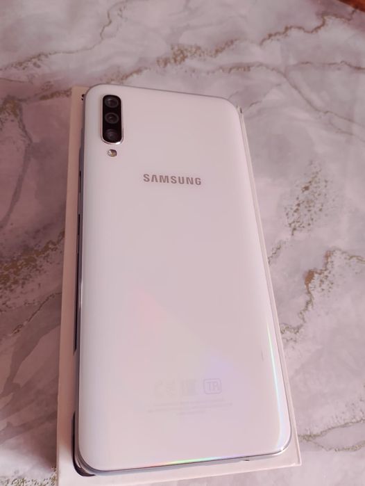 Телифон Samsung A50