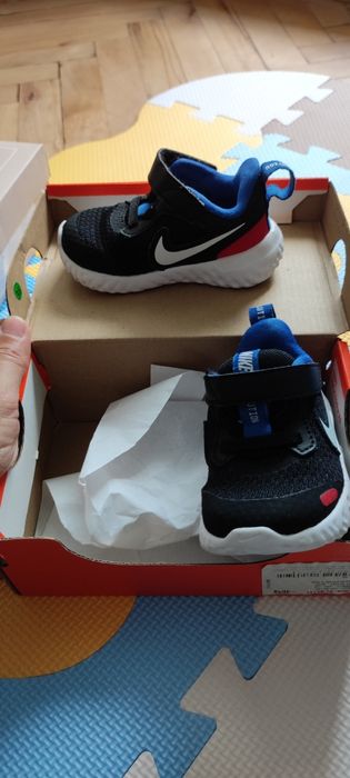 Маратонки за момче Nike