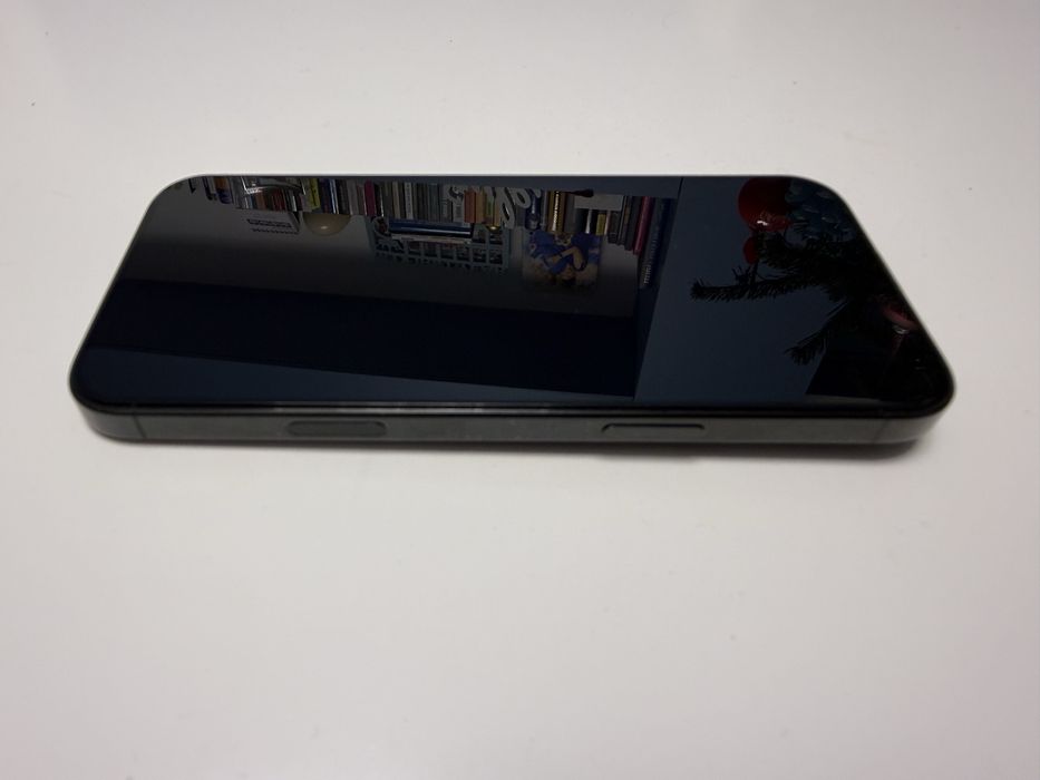 Iphone 16 Pro  Max  94% Baterie