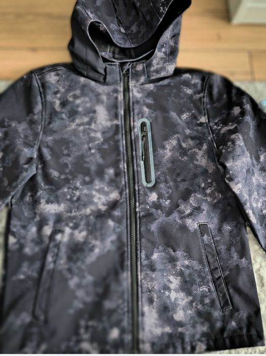 Geaca H&M mărimea 10-11 ani