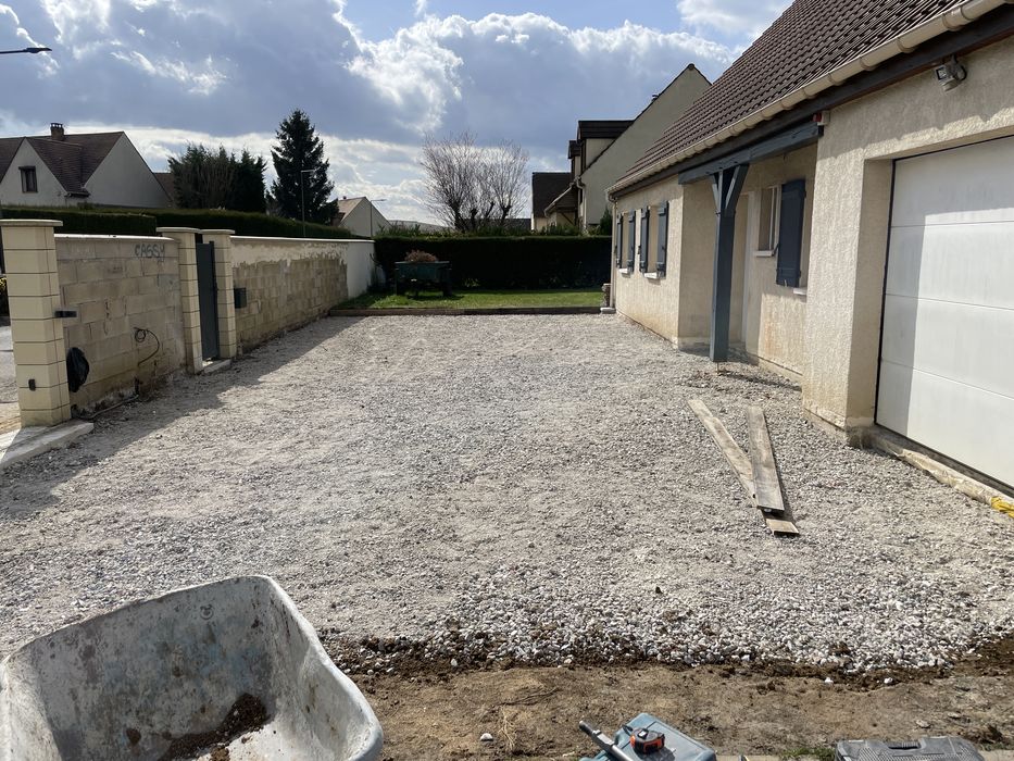 Beton amprentat pentru curti si terase- modele moderne, executie rapid
