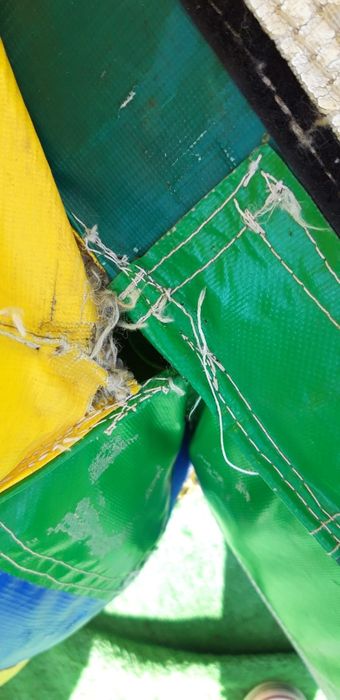 Reparatii  tobogane gonflabile și elemente diferite de la locurile de