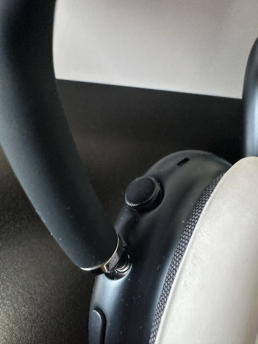 Apple AirPods Max with Smart Case iphone