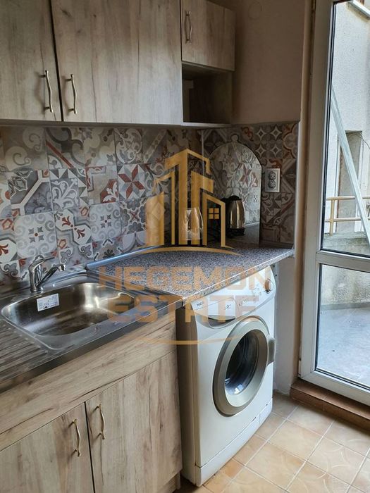 3-стаен в Варна-Лятно кино Тракия площ 90 цена 165000