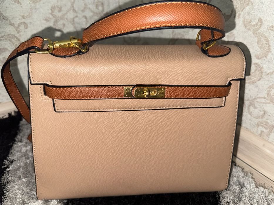 продам сумку вместительная