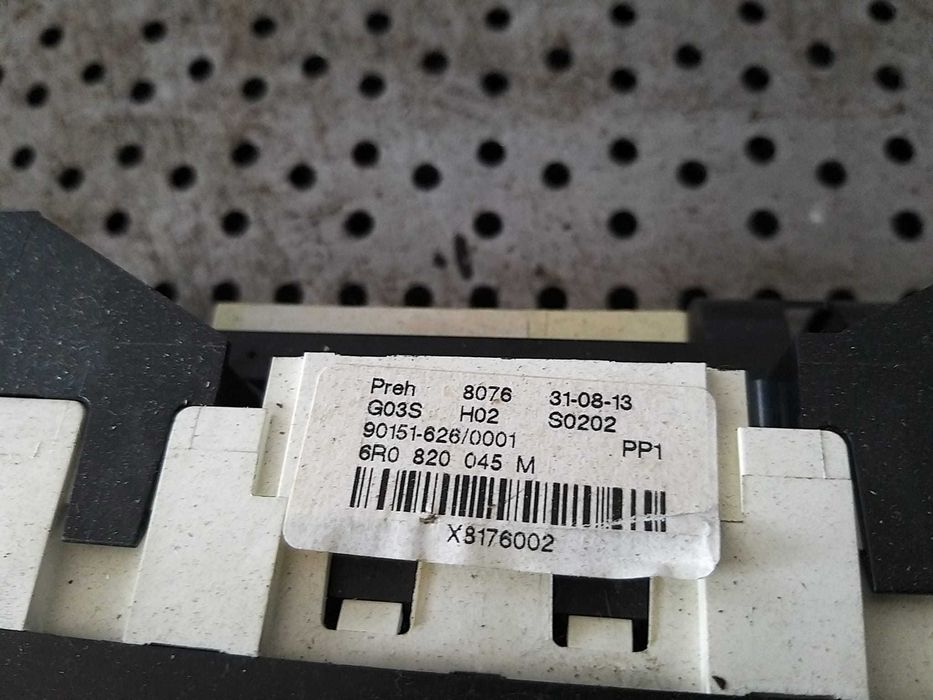 Panou comanda clima ac vw polo 6r 6r0820045m