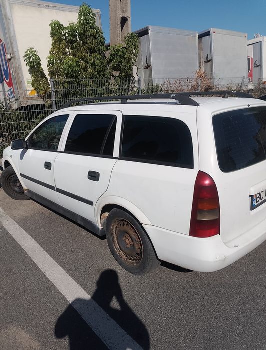 Vând  mașină de munca sau pentru rabla