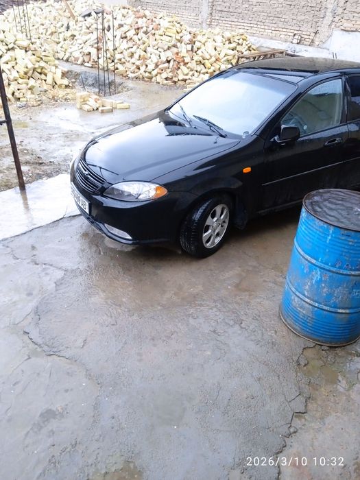 Holati yahshi yuribtirgan