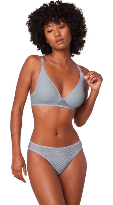 Triumph Crazy Stupid Love 38C и Women's Harmony  38B