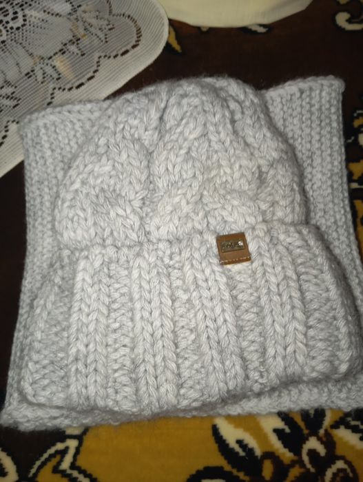 Набор шапка и снуд