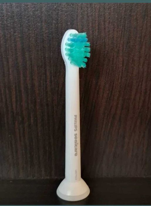 Резервни глави/ Накрайници за електрическа звукова четка за зъби Philips Sonicare, с предпазни капачки!
